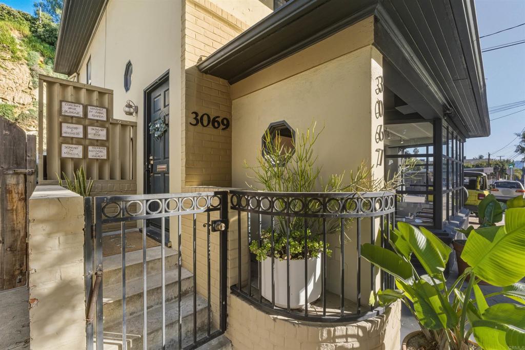 3065 Reynard Way - photo 4