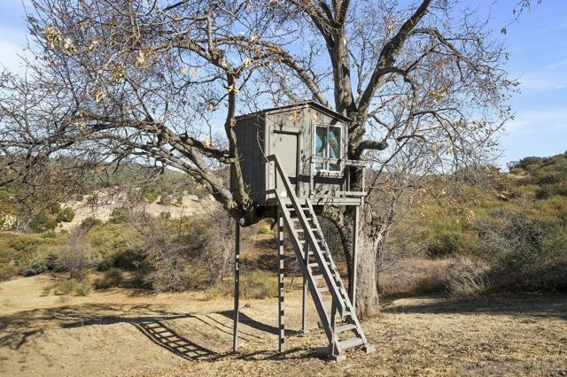 16690 Iron Springs Rd, Julian CA: https://media.crmls.org/mediaz/078dd5a3-6e91-427b-b68b-93777dc45b07.jpg