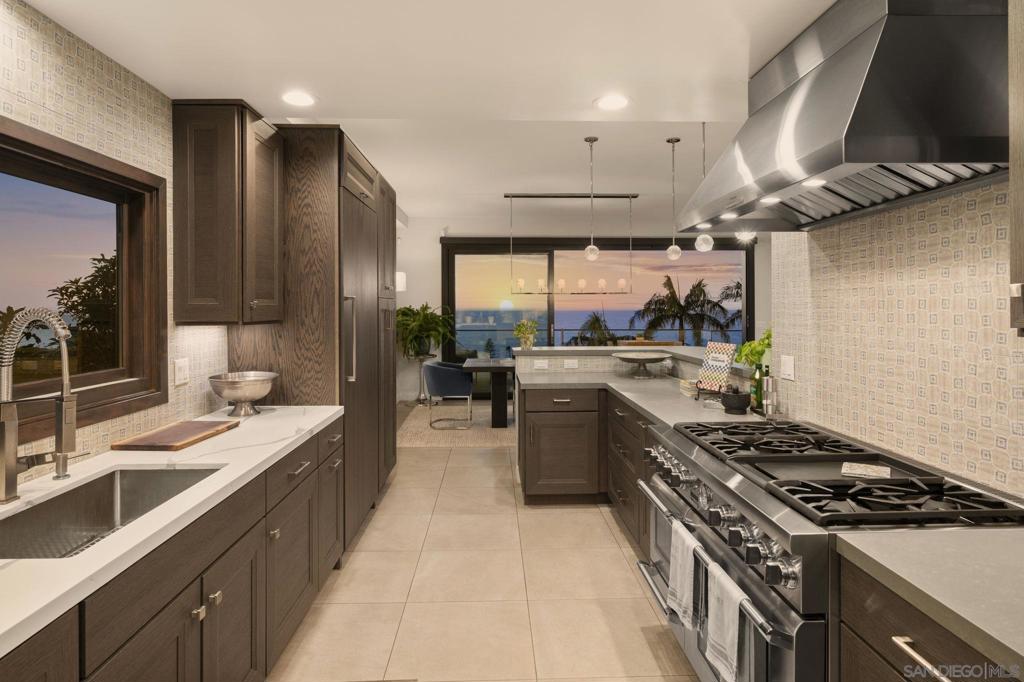 1586 Crespo Dr - photo 4