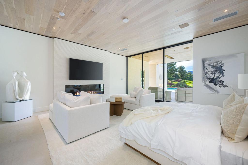 MLS #219138715DA image #5