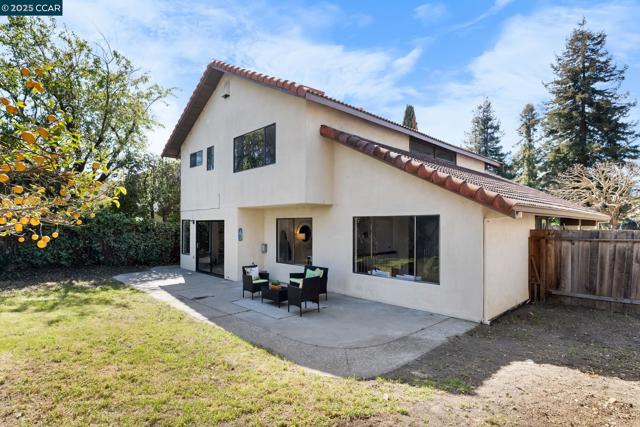 4360 Peregrine Way, Fremont CA: https://media.crmls.org/mediaz/078fd860-6775-4372-896e-4798a366947c.jpg