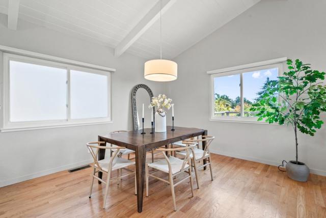 1975 Seascape Boulevard, Aptos CA: https://media.crmls.org/mediaz/078feda2-8ba3-48b2-a9a7-8d3051b3b071.jpg