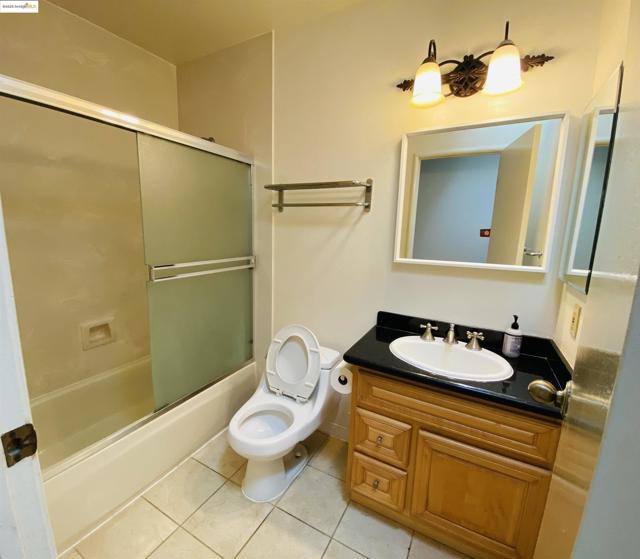 3540 Deer Hill Rd, Lafayette CA: https://media.crmls.org/mediaz/07908c68-ca59-4d00-aa25-42b2aa15bfa0.jpg
