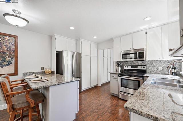 2587 Chablis Way, Livermore CA: https://media.crmls.org/mediaz/0790c084-fd9b-4c8e-a4ad-8e06ee0462d8.jpg
