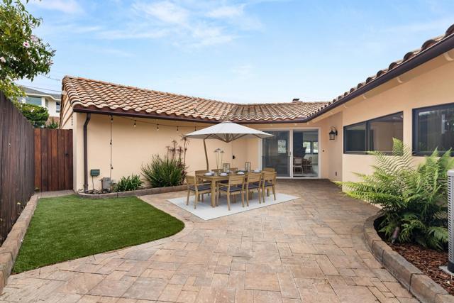 5602 Ladybird Lane, La Jolla CA: https://media.crmls.org/mediaz/0790ea03-dd49-492d-8028-11fec8d2903e.jpg