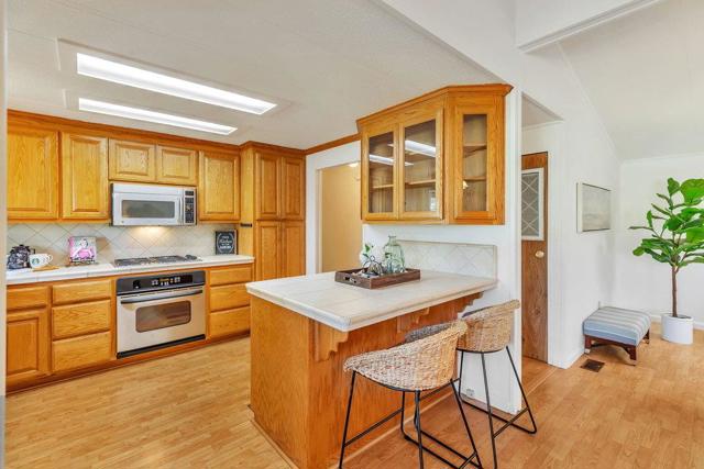 199 Leisure Drive, Morgan Hill CA: https://media.crmls.org/mediaz/0792da75-9a3c-4aac-b43b-a4ca0f2fbb2f.jpg