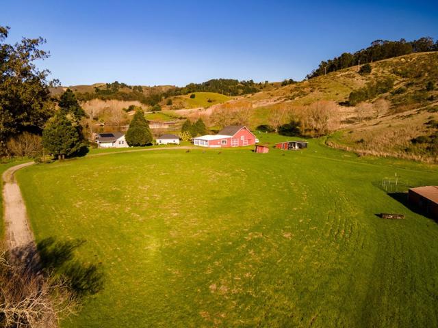 1650 Stage Road, Pescadero CA: https://media.crmls.org/mediaz/0793db9c-ce87-4eb7-940b-b5724984078b.jpg
