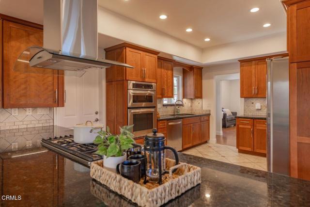 1035 Moreno Drive, Ojai CA: https://media.crmls.org/mediaz/079402e2-853a-436c-9368-db46ae42dab0.jpg