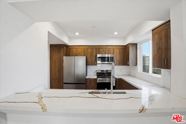 1820 Prosser Avenue, Los Angeles CA: https://media.crmls.org/mediaz/079549c8-9ae5-46bb-9f68-5d49fdc5221a.jpg