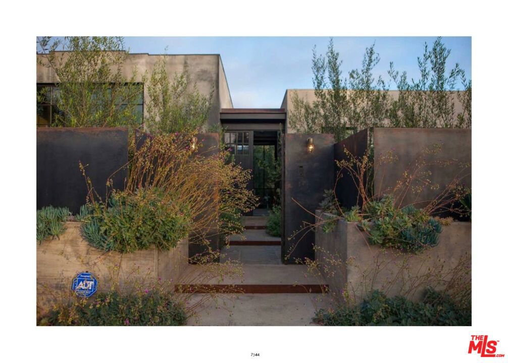 1214 Palms Boulevard