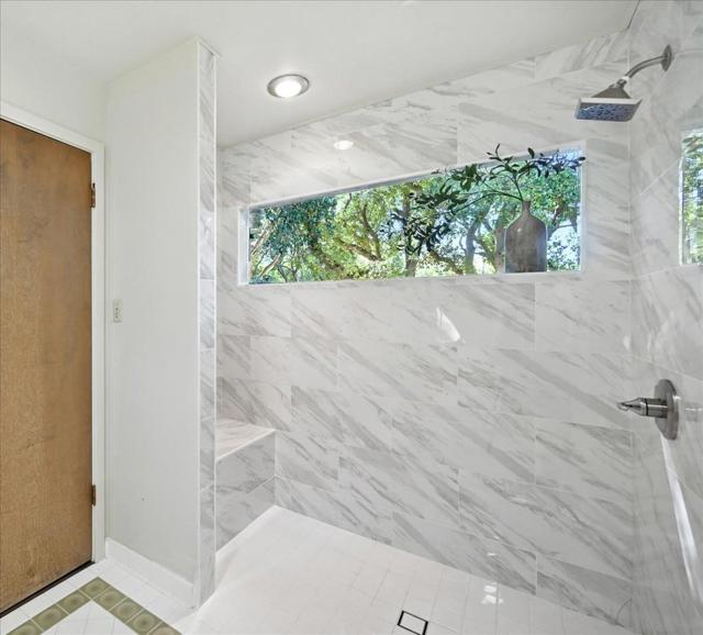 14582 Horseshoe Court, Saratoga CA: https://media.crmls.org/mediaz/0795930e-c561-4c97-a6f3-3b7b78c11a37.jpg