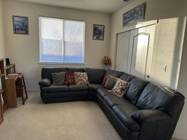 5116 Impala Run Place, Antelope CA: https://media.crmls.org/mediaz/0795a773-e808-4526-b6ae-09d825b7d58f.jpg