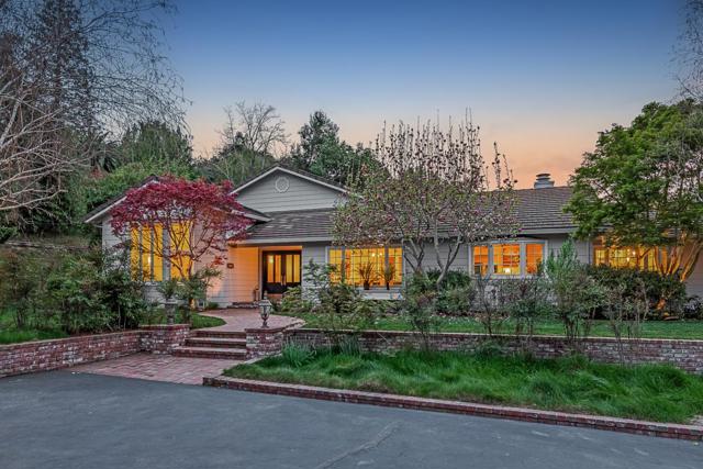 25600 Willow Pond Lane, Los Altos Hills CA: https://media.crmls.org/mediaz/0796cb4b-ba35-40c6-927c-912afb58cbab.jpg