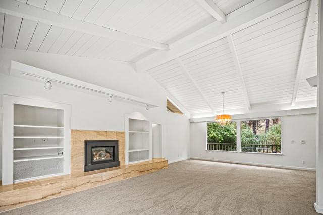 10 Wyndemere Vale, Monterey CA: https://media.crmls.org/mediaz/0799c915-e4db-469b-bd31-bc91bff52123.jpg