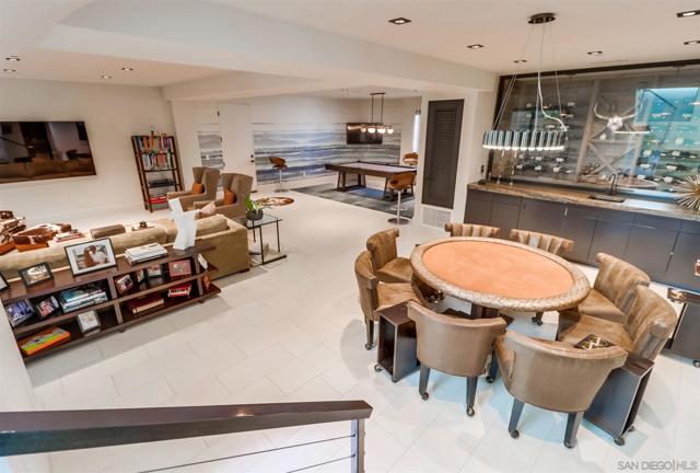 969 Adella Ave, Coronado CA: https://media.crmls.org/mediaz/0799d10d-e7ce-426c-80b7-cbcc9d15a7e3.jpg