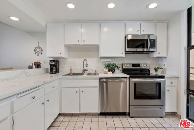 4335 Marina City Drive, 534 photo 8