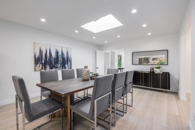 1315 Black Mountain Road, Hillsborough CA: https://media.crmls.org/mediaz/079ab170-4120-4178-8e8a-df70010b6506.jpg