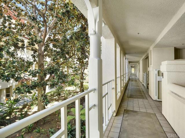 1099 1st Street, Coronado CA: https://media.crmls.org/mediaz/079b50ad-6e55-40eb-9b03-867c5d4056c9.jpg