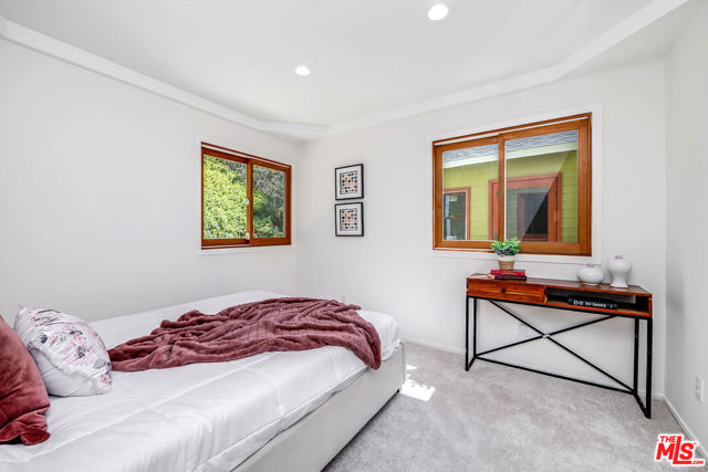 4623 Jessica Drive, Los Angeles CA: https://media.crmls.org/mediaz/079c0d4e-0ee6-452a-b85c-10ce8a53b4aa.jpg
