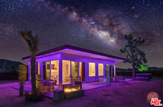 5256 William S Hart Road, Pioneertown CA: https://media.crmls.org/mediaz/079c6104-2729-4d61-aec7-7fd23655eb62.jpg