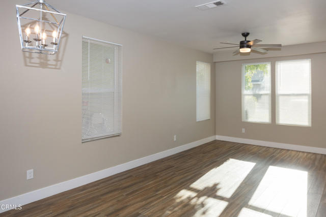 751 Paseo Nogales, Oxnard CA: https://media.crmls.org/mediaz/079c6495-1bc9-4236-aa9d-57da2f3629b9.jpg