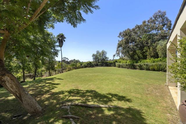 Detail Gallery Image 26 of 27 For 17309 via De Fortuna, Rancho Santa Fe,  CA 92067 - 6 Beds | 6/1 Baths