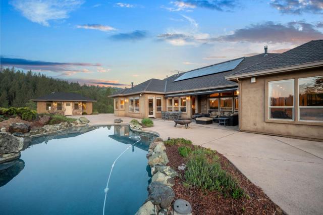 5500 Rio Cascada,  CA: https://media.crmls.org/mediaz/079d6198-2585-44e0-b7d5-6f5f9be69f3c.jpg