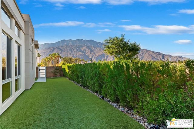 1280 Celadon Street, Palm Springs CA: https://media.crmls.org/mediaz/079da351-ba01-486f-8b16-39e947160616.jpg