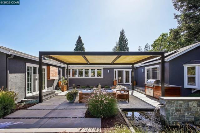 12994 Hawkins Dr, San Ramon CA: https://media.crmls.org/mediaz/079de70e-3f9e-40b8-a9e7-7ce18d2cbf65.jpg