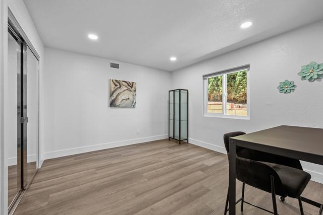 Detail Gallery Image 28 of 41 For 1026 Eucalyptus Ave, Vista,  CA 92084 - 5 Beds | 3 Baths