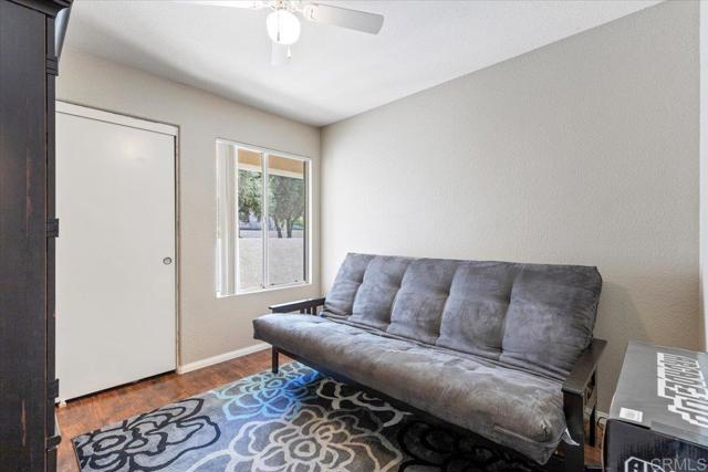 13170 Aurora Drive, El Cajon CA: https://media.crmls.org/mediaz/07a02570-28db-46ca-9eb5-a055d62eb261.jpg