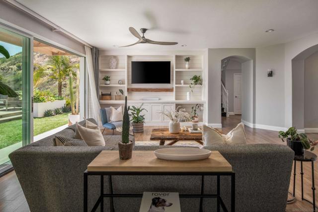 1432 Schoolhouse Way, San Marcos CA: https://media.crmls.org/mediaz/07a04c14-cfe9-4396-8962-dccf3a470c04.jpg