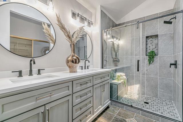 4772 Mendocino Ter, Fremont CA: https://media.crmls.org/mediaz/07a0cdc1-3084-460e-834b-e6ce27c533dc.jpg