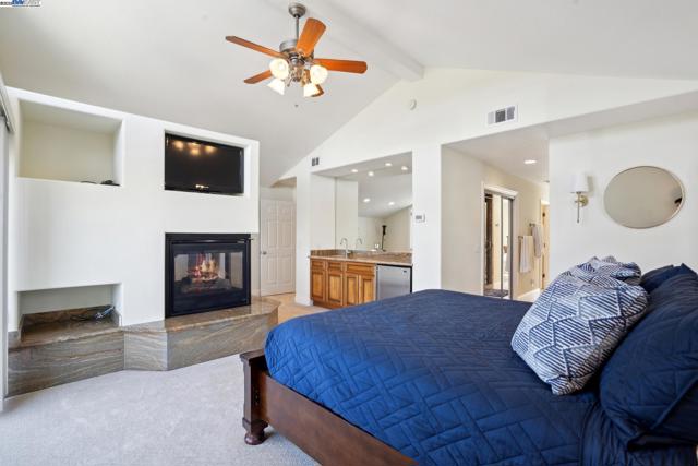 367 Mt Washington Way, Clayton CA: https://media.crmls.org/mediaz/07a0e61e-3988-43f3-b134-2c1ae0cea963.jpg