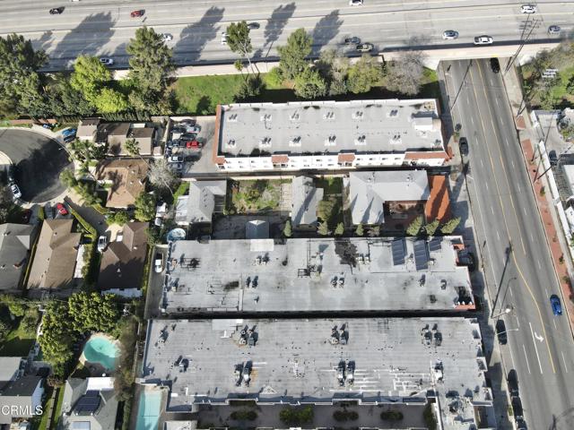 15624 Vanowen Street, Van Nuys CA: https://media.crmls.org/mediaz/07a149ca-2483-4090-8ff1-742bdb14b954.jpg