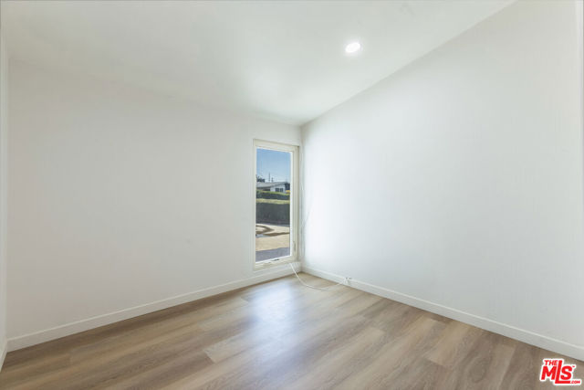424 Markton Street, Los Angeles CA: https://media.crmls.org/mediaz/07a1533b-7c75-4068-8a62-0f66adf7dd2a.jpg
