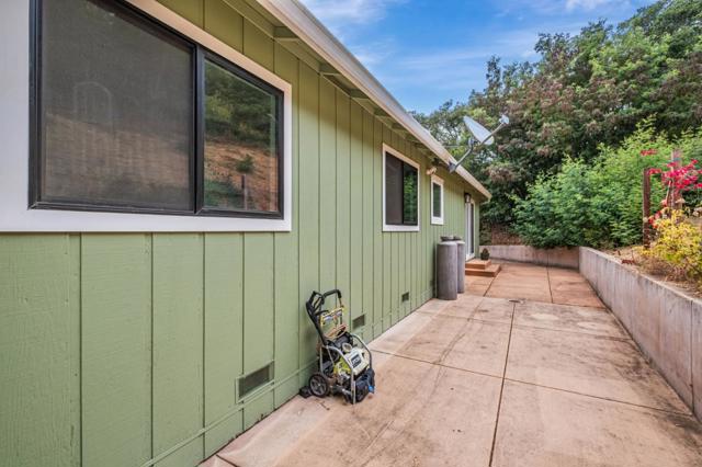 2505 Garin Road, Royal Oaks CA: https://media.crmls.org/mediaz/07a21edf-4d1d-41a8-8377-2c1881d5108d.jpg