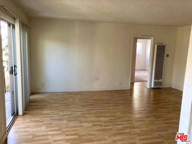 1338 14TH Street, Santa Monica CA: https://media.crmls.org/mediaz/07a2321a-806b-4770-ac47-e51f754a2daf.jpg