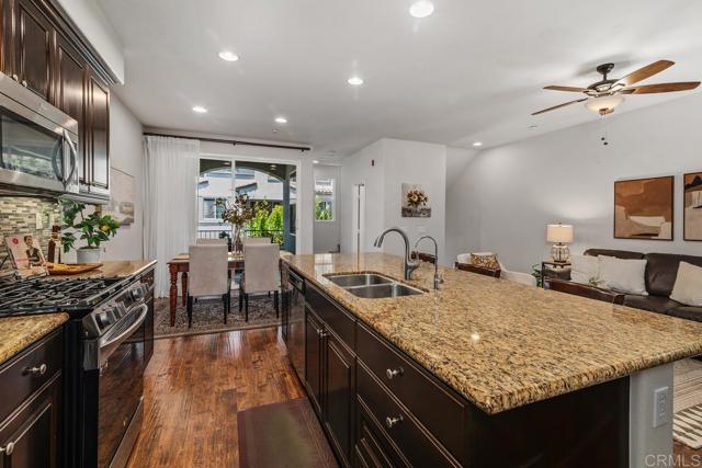 2494 Antlers Way, San Marcos CA: https://media.crmls.org/mediaz/07a25d9f-f521-4cfe-8f8c-6edddcc3761e.jpg