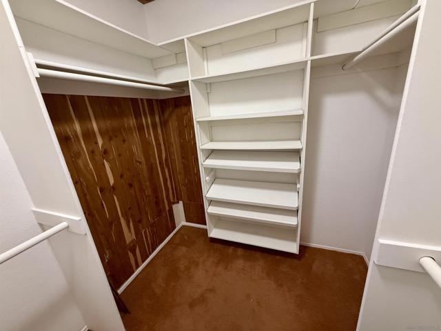 2237 Eucalyptus Ave, Escondido CA: https://media.crmls.org/mediaz/07a2ada8-9ea9-46ee-a1e1-0fb2fc35ef6f.jpg