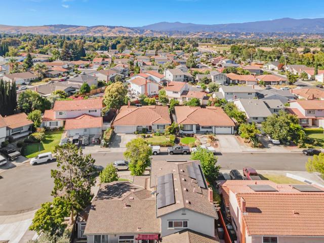 145 Park Bolton Place, San Jose CA: https://media.crmls.org/mediaz/07a499ce-bba2-4c1a-9f5c-0d49ff663a30.jpg