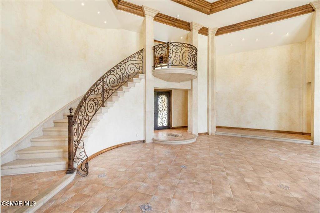 https://media.crmls.org/mediaz/07a4e4a7-ca8b-4145-b79d-251e295bbfd6.jpg?preset=X-Large