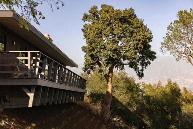 945 Linda Vista Avenue, Pasadena CA: https://media.crmls.org/mediaz/07a50aa2-68fd-4a44-9f31-66fbc8343146.jpg