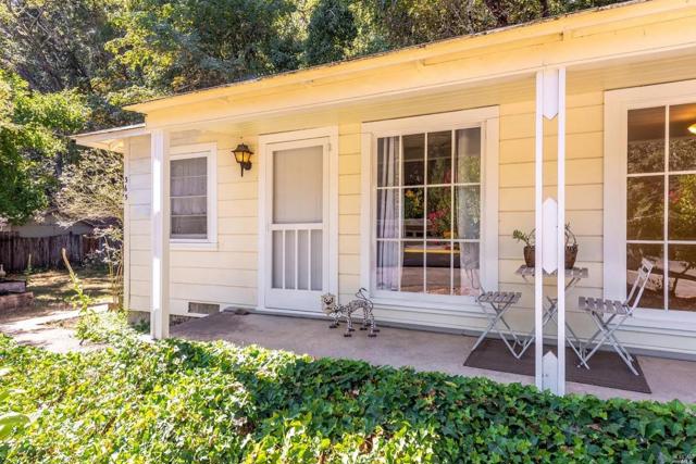 365 Circle Drive, Angwin CA: https://media.crmls.org/mediaz/07a5a5ff-7519-4fda-8c6c-d8404f6f49f8.jpg