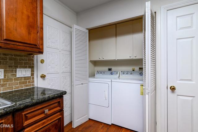 19 Faulkner Court, Ventura CA: https://media.crmls.org/mediaz/07a643ff-d373-42e2-a131-9ed38d004b20.jpg