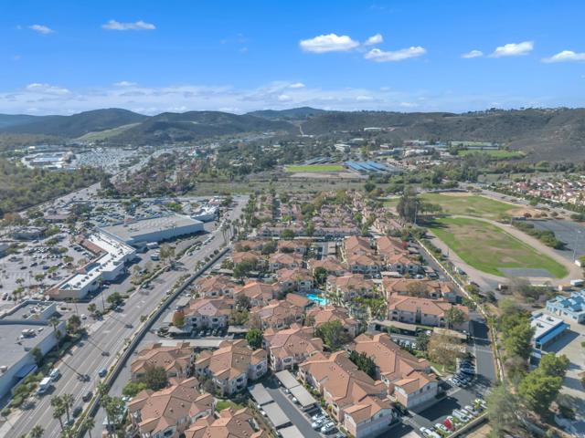 Detail Gallery Image 34 of 35 For 11442 via Rancho San Diego #157,  El Cajon,  CA 92019 - 3 Beds | 2 Baths