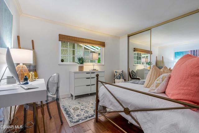 552 Longbranch Road, Simi Valley CA: https://media.crmls.org/mediaz/07a79e91-3840-4694-996e-da17805b57d3.jpg