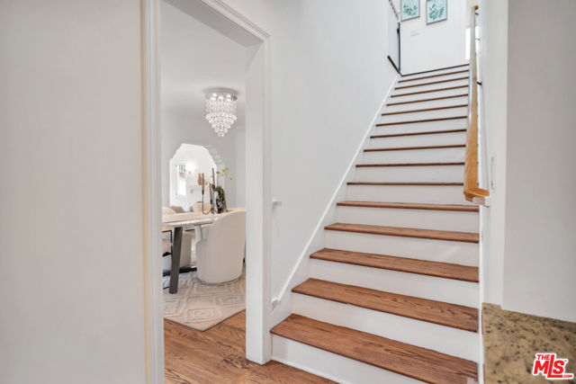 10615 Esther Avenue, Los Angeles CA: https://media.crmls.org/mediaz/07a8e33d-f0bd-4939-8479-04aedd2692a5.jpg