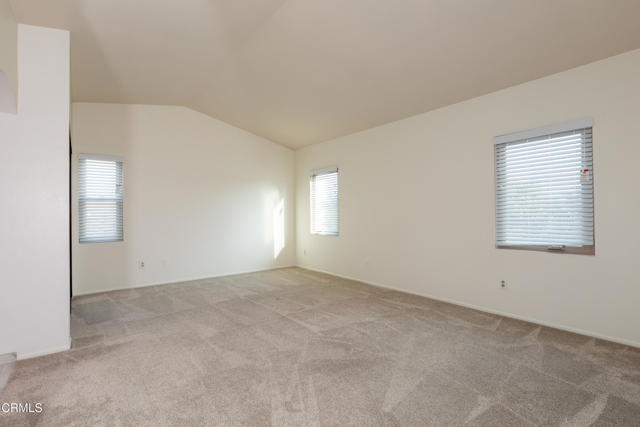 Detail Gallery Image 11 of 21 For 1675 Arroyo Seco Dr, Ventura,  CA 93004 - 4 Beds | 2/1 Baths