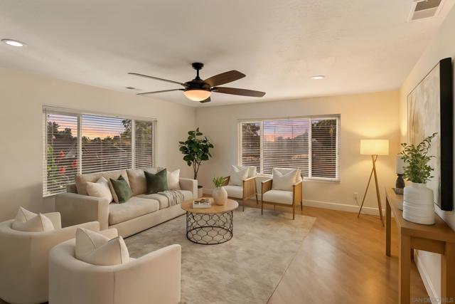 1918 Odell Cir, Vista CA: https://media.crmls.org/mediaz/07aae476-e6b4-4ed5-8ed5-5059d3919098.jpg